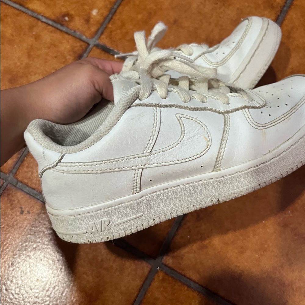 Nike white sneakers size 4.5